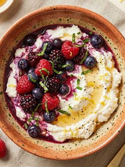 Ricotta Berry Breakfast Bowl: Soft, High-Protein Morning Meal