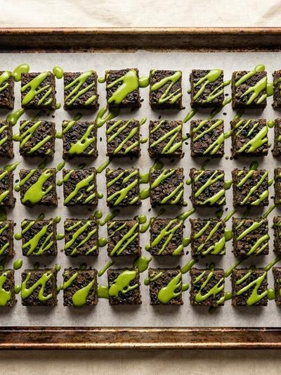 Sheet Pan Japanese Black Sesame Beef Protein Bites with Matcha
